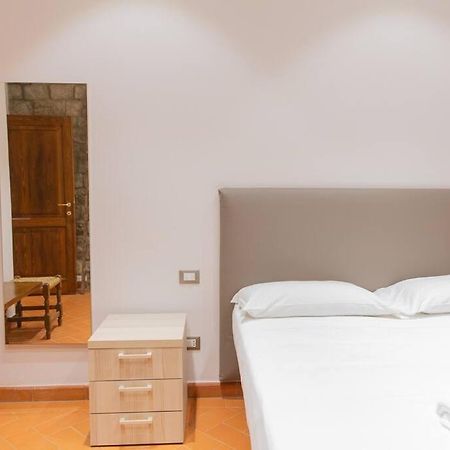 Cozy And Charmin 3Br Apartment Steps By Duomo Флоренция Экстерьер фото