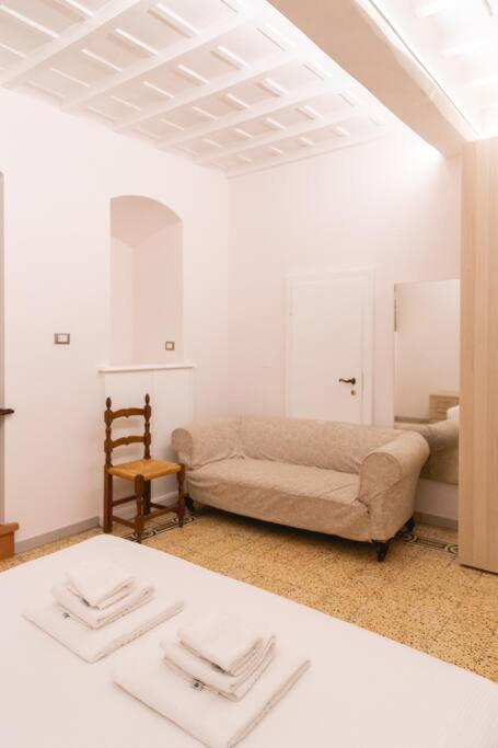 Cozy And Charmin 3Br Apartment Steps By Duomo Флоренция Экстерьер фото