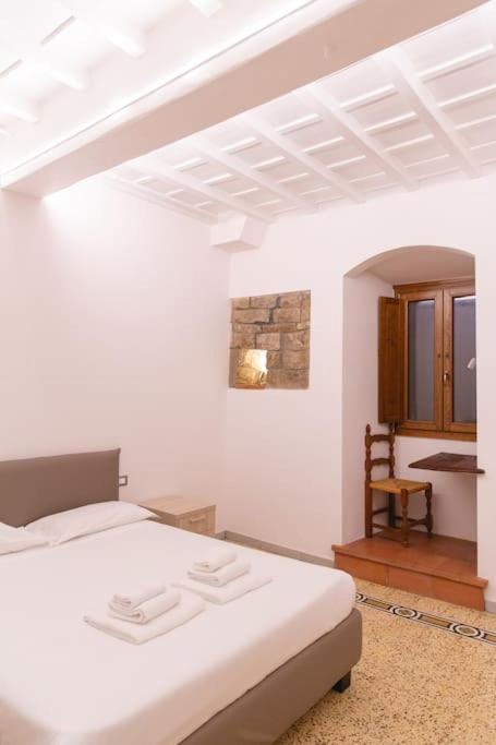 Cozy And Charmin 3Br Apartment Steps By Duomo Флоренция Экстерьер фото